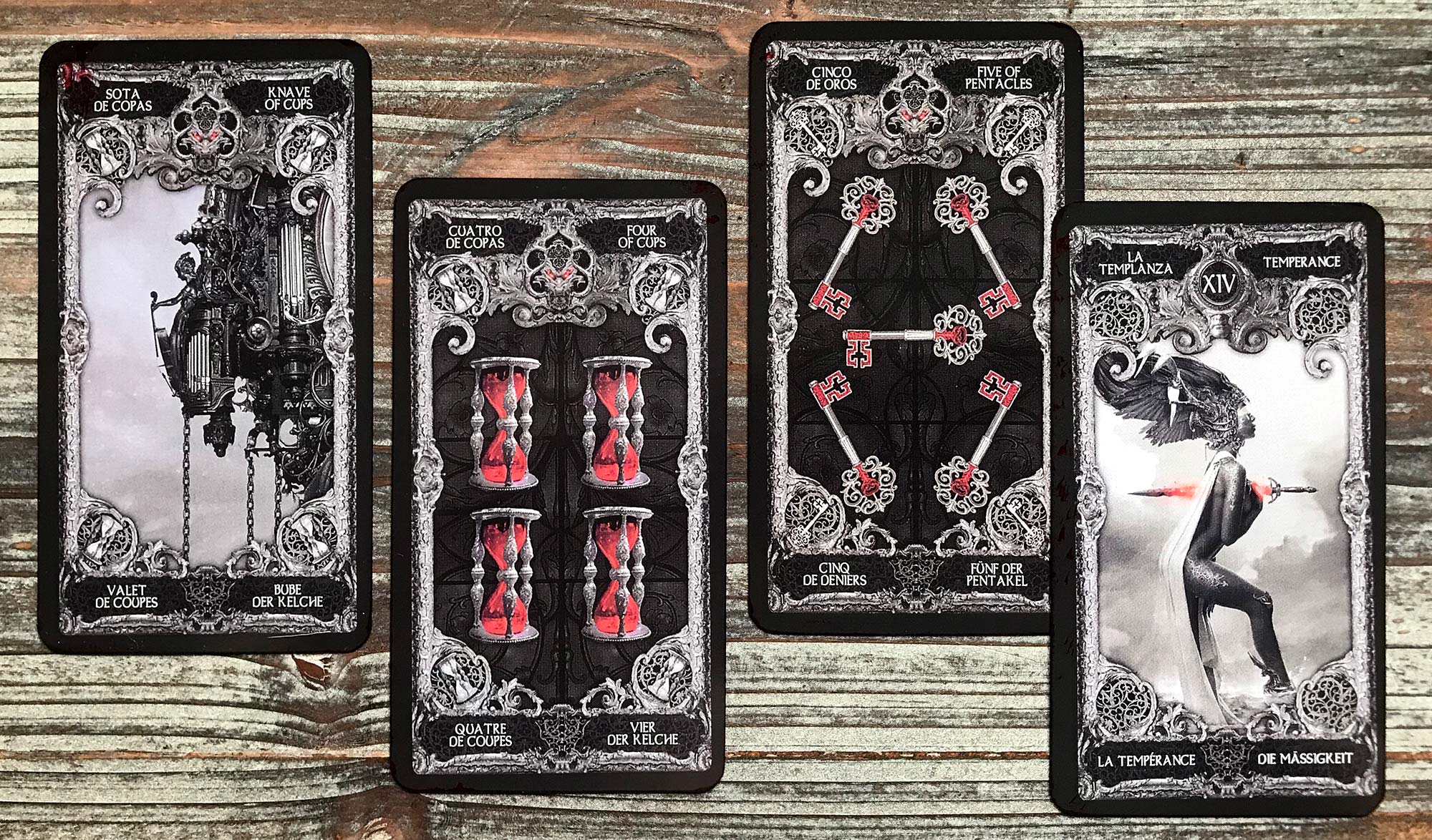 XII Tarot
