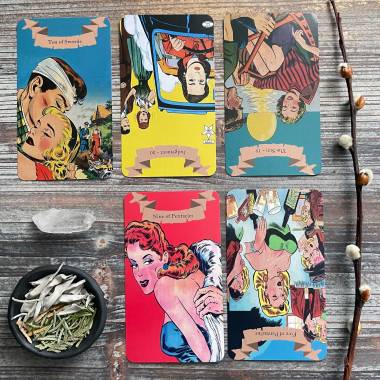 Golden Age of Romance Comics Tarot