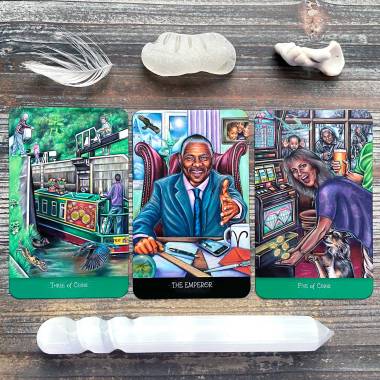 Everyday Enchantment Tarot by Poppy Palin