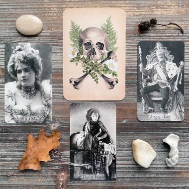 Jazz Age Tarot and Postcard Oracle