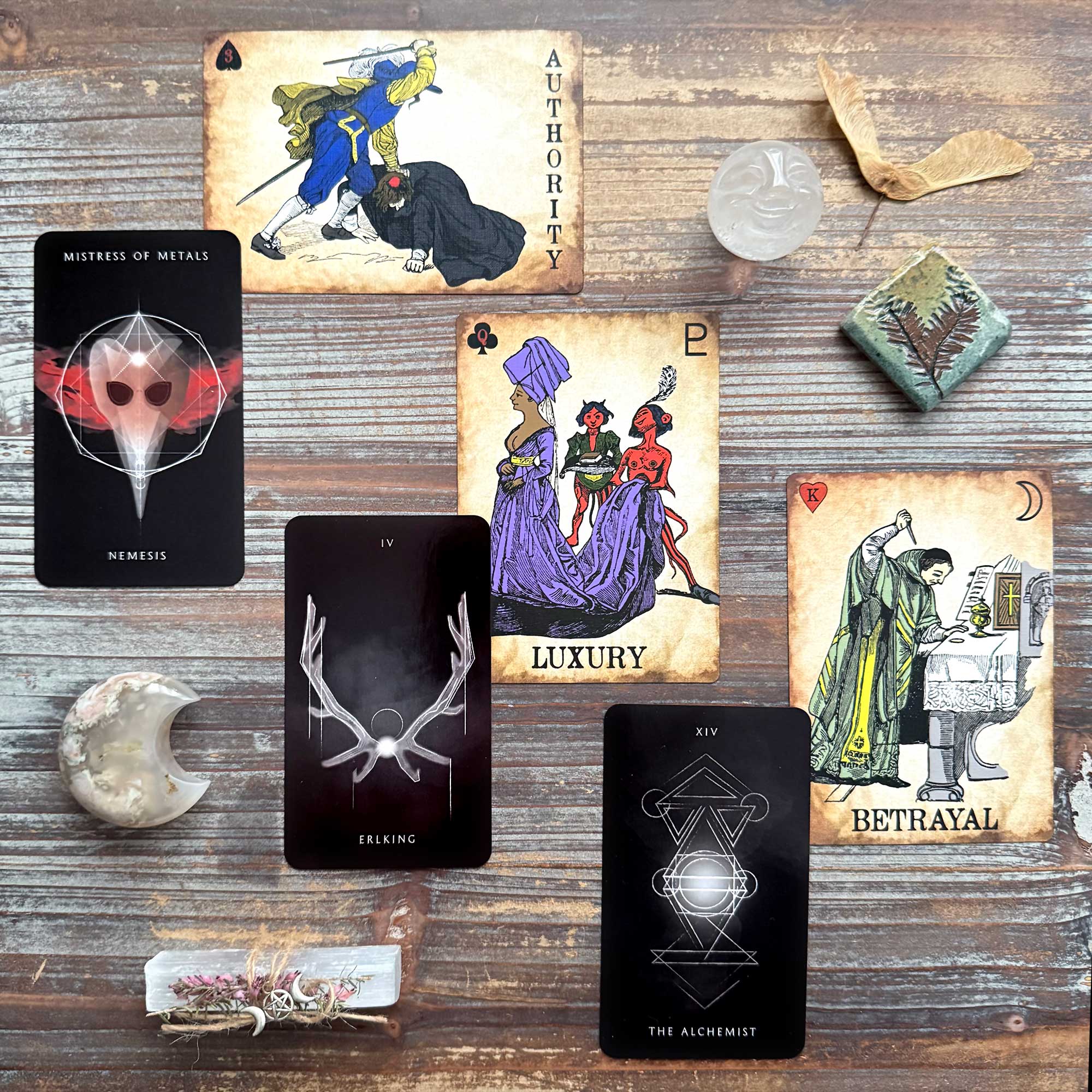 Tarot Reading with the Totem Tarot and Sexcraft Oracle
